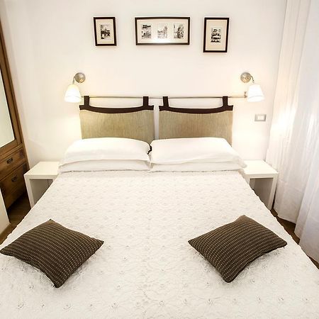 B&B Arco Del Lauro Рим Экстерьер фото